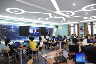 全省第一所！广东省教育研究院与黄埔区共建实验学校，教育设备引领未来